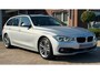 BMW 3-Serie Touring 320i Centennial High Executive / INDIVIDUAL / HUD / LED / NL AUTO