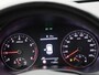 Kia Stonic 1.0 T-GDi MHEV DynamicLine | Apple Carplay / Android Auto | Parkeer sensoren | Navigatie | Camera | Sfeerverlichting | Cruise control | Climate control | DAB |