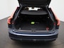 Volvo V90 T6 Plug-in hybrid AWD Ultra Dark Automaat | Panoramadak | Harman Kardon | Head-up | Leder | Navigatie | Stoel/stuurverwarming | Climate control | PDC | LMV | Schuifdak | LED | Camera | DAB |