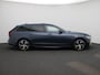 Volvo V90 T6 Plug-in hybrid AWD Ultra Dark | Automaat | Panoramadak | Navigatie | Apple Carplay / Android Auto | Harman Kardon | Stoelkoeling en Verwaming | Stuurverwarming | Leder | Heads-Up Display | Achterbank Verwarmd | Trekhaak | 360 Camera | Open Pore Ash | Lichtmetalen Velgen |