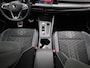 Volkswagen Golf 1.5 eTSI R-Line Business+ | Automaat | Panoramadak | Navigatie | Harman Kardon |  Apple Carplay / Android Auto | Digital Cockpit | Stoel- Stuurverwarming | Stuur verwarming