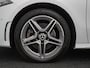 Mercedes-Benz A-klasse 250 e AMG Line | AMG-styling | Apple/Android Play | Camera | Adaptive Cruise | Keyless | LED | Navi | PDC V+A | Ambiente Verlichting | Virtual Cockpit | Rijsassistentiepakket Plus | 12 Maand BOVAG Garantie! |