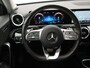 Mercedes-Benz A-klasse 250 e AMG Line | AMG-styling | Apple/Android Play | Camera | Adaptive Cruise | Keyless | LED | Navi | PDC V+A | Ambiente Verlichting | Virtual Cockpit | Rijsassistentiepakket Plus | 12 Maand BOVAG Garantie! |