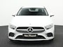 Mercedes-Benz A-klasse 250 e AMG Line | AMG-styling | Apple/Android Play | Camera | Adaptive Cruise | Keyless | LED | Navi | PDC V+A | Ambiente Verlichting | Virtual Cockpit | Rijsassistentiepakket Plus | 12 Maand BOVAG Garantie! |