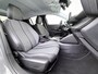 Peugeot 208 Hybrid e-DCS6 Allure RIJKLAARPRIJS | FABRIEKSGARANTIE t/m 03-2027 | TOPSTAAT! | KEYLESS ENTRY | APPLE CARPLAY-ANDROID AUTO| PARKEERSENSOREN VOOR EN ACHTER |
