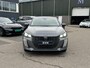 Peugeot 208 Hybrid e-DCS6 Allure RIJKLAARPRIJS | FABRIEKSGARANTIE t/m 03-2027 | TOPSTAAT! | KEYLESS ENTRY | APPLE CARPLAY-ANDROID AUTO| PARKEERSENSOREN VOOR EN ACHTER |