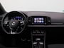 Skoda Karoq 1.5 TSI ACT Sportline Business 150PK Facelift, Pano-Schuifdak, Trekhaak, 18" LM Velgen, Adaptieve Cruise Control, Matrix LED-Verlichting, Achteruitrijcamera, Virtual Pedal, Voorruitverwarming, Keyless