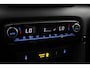 Toyota Yaris 1.5 Hybrid Executive | Leder stof bekleding | Stoelverwarming | Parkeersensoren | Keyless |