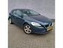 Volvo V40 2.0 T2 Nordic+ | Stoelverwarming Voor | Parkeerverwarming | Parkeersensoren Achter | LED Koplampen | Navigatie | Verwarmde Voorruit |