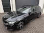 BMW 3-Serie Touring 320e M-Sport Pano/Leder/Widescreen/19 Inch/ACC/Climate/Navi/Car Play/Camera/PDC/Stoelverwarming/Apk 02-2028
