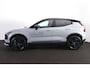 Volvo EX30 Cross Country Twin Motor Performance Ultra 69 kWh Adaptieve cruise control - Panoramadak - Elektrisch verstelbare stoelen - 360º Camera - Verwarmbare voorstoelen & stuuwiel - Harman Kardon Audio - Keyless - Elektrisch bedienbare achterklep - Getinte ramen