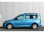 Volkswagen Caddy Combi Life 1.5 TSI 115pk 5-Pers. Hand-6 | Cruise control | Navigatie | Trekhaak | Allseason banden |