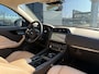 Jaguar F-Pace 2.0t AWD Portfolio | Volledig dealeronderhouden | Verwarmbaar stuur | Pano | Leder | Alcantara hemel