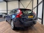 Volvo V60 D3 Summum / AUTOMAAT /NAVI / CAMERA / LEDER / NIEUWSTAAT