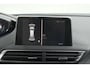 Peugeot 5008 PureTech 130 EAT8 GT Line | 7 Zitplaatsen | Trekhaak | Stoelverwarming | Apple Carplay