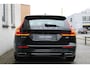 Volvo V60 2.0 B3 R-Design | Panoramadak | Semi elek. trekhaak | Dealer-onderhouden | Premium audio by Harman Kardon | Elek. bed. voorstoelen met geheugen | Verwarmbare voorstoelen | Verwarmbaar stuurwiel | Blind spot | Keyless entry | DAB | Apple carplay | Elektrische achterklep | Achterbank verwarmbaar |