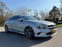 Mercedes-Benz CLA Shooting Brake 180 Business Sol Plus Upgrade Edit / Automaat / Navi / 90kW/122pk / CC / Leder-Stof /