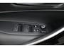 Toyota Corolla Touring Sports Hybrid 140 Executive | Parkeersensoren | Trekhaak | Leder alcantara bekleding | Stoelverwarming |