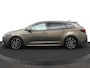 Toyota Corolla Touring Sports Hybrid 140 Executive | Parkeersensoren | Trekhaak | Leder alcantara bekleding | Stoelverwarming |