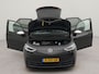 Volkswagen ID.3 First Max 58 kWh met panorama dak | SoH 90,1% |  Panorama dak |Apple Carplay | Navigatie | Achteruitrij camera | Electr.bedienb voorstoelen | Voorstoelen verwarmd Parkeersensoren voor en achter | Wifi | Spraakbediening |
