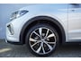 Volkswagen T-Cross 1.5 TSI 150pk DSG R-Line | Trekhaak | Achteruitrijcamera | Keyless |