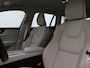 Volvo V60 B3 AUT(7) ESSENTIAL EDITION STANDKACHEL LEDER GOOGLE MAPS 18INCH
