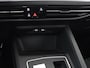 Volkswagen Golf 1.0 eTSI Life Business | Stoelverwarming | Trekhaak | Camera | Adaptive cruise | Carplay | Sfeerverlichting | Memory | Side Assist | Climate control | Full LED