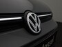 Volkswagen Golf 2.0 TSI GTI Clubsport 301 PK| Panoramadak | 19 Inch Velgen | LED Matrix | 3D Ledachterlichten | Black Style | Head-Up-Display | Achteruitrijcamera | Navigatie