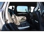 Volvo V70 2.5T Momentum | Verw. Voorstoelen | Verw. Achterbank | Trekhaak | Cruise control | Extra getint glas |
