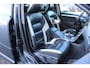 Volvo V70 2.5T Momentum | Verw. Voorstoelen | Verw. Achterbank | Trekhaak | Cruise control | Extra getint glas |