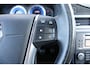 Volvo V70 2.5T Momentum | Verw. Voorstoelen | Verw. Achterbank | Trekhaak | Cruise control | Extra getint glas |