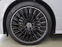 Mercedes-Benz E-klasse Estate 300 e AMG Line | Luchtvering | Panoramadak | Burmester 4D | 20 inch | Trekhaak | Night pakket |