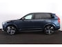 Volvo XC90 T8 Recharge AWD Ultra Dark - Panorama/schuifdak - IntelliSafe Assist & Surround - 360º Camera - Bowers & Wilkins audio - Adaptieve LED koplampen - Verwarmde voorstoelen, stuur & achterbank - Parkeersensoren voor & achter - Elektr. bedienb. voorstoelen met geheugen - Geventileerde voorstoelen - Head up display - Draadloze tel. lader - Extra getint glas - Elektr. inklapbare trekhaak - 22' LMV