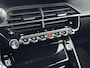 Peugeot 2008 1.2 Hybrid 136 Allure | Stoelverwarming | Adaptieve cruise. | LED koplampen | Camera |