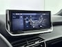Peugeot 2008 1.2 Hybrid 136 Allure | Stoelverwarming | Adaptieve cruise. | LED koplampen | Camera |