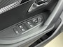 Peugeot 2008 1.2 Hybrid 136 Allure | Stoelverwarming | Adaptieve cruise. | LED koplampen | Camera |