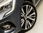 Renault Clio 1.6 E-Tech Hybrid 140 Initiale Paris 140Pk Automaat (APPLE CARPLAY, GROOT NAVI, CAMERA, LEDER, BOSE AUDIO, GETINT GLAS, STOELVERWARMING, ZWART HEMEL, KEYLESS, NIEUWSTAAT)