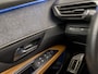 Peugeot 5008 1.2 PureTech GT-Line Deluxe (PANORAMADAK, APPLE CARPLAY, GROOT NAVI, 360 CAMERA, FOCAL AUDIO, BRUIN LEDER, KEYLESS, ELEK ACHTERKLEP, NIEUWSTAAT)
