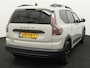 Dacia Jogger 1.8 hybrid 155 limited edition 7p. / STOEL- & STUURVERWARMING / BLINDSPOT WARNING / PARKEERSENSOREN + AROUND VIEW CAMERA / NAVIGATIE incl. APPLE & ANDROID CARPLAY /