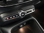 Volvo XC40 1.5 T4 Recharge R-Design 211Pk Automaat (PANORAMADAK, BLACKPACK, APPLE CARPLAY, 360 CAMERA, TREKHAAK, LEDER/ALCANTARA, HARMAN/KARDON, GETINT GLAS, ZWART HEMEL, NIEUWSTAAT)
