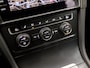 Volkswagen Golf Variant 1.0 TSI Sportline Automaat (APPLE CARPLAY, GROOT NAVI, CLIMATE, STOELVERWARMING, SPORTSTOELEN, PARKEERSENSOREN, ADAPTIVE CRUISE, LM VELGEN, NIEUWSTAAT)