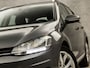 Volkswagen Golf Variant 1.0 TSI Sportline Automaat (APPLE CARPLAY, GROOT NAVI, CLIMATE, STOELVERWARMING, SPORTSTOELEN, PARKEERSENSOREN, ADAPTIVE CRUISE, LM VELGEN, NIEUWSTAAT)