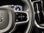 Volvo V60 2.0 B3 Sport 177Pk Automaat (APPLE CARPLAY, GROOT NAVI, STUUR/STOELVERWARMING, CAMERA, SPORTSTOELEN, TREKHAAK, LANE ASSIST, NIEUWSTAAT)