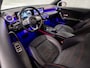 Mercedes-Benz A-klasse 220 AMG Sport 190Pk Automaat (SCHUIFDAK, GROOT NAVI, SFEERVERLICHTING, CAMERA, STOELVERWARMING, SPORTSTOELEN, GETINT GLAS, LEDER/ALCANTARRA, NIEUWSTAAT)