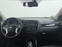 Mitsubishi Outlander 2.0 PHEV Pure | Trekhaak | Parkeercamera | Apple Carplay/Android Auto |