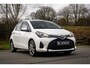 Toyota Yaris 1.0 VVT-i Trend APK nieuw bij aflevering | Camera | PDC | LM velgeb
