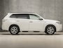 Mitsubishi Outlander 2.0 PHEV Deluxe 203Pk Automaat (SCHUIFDAK, NAVIGATIE, LEDER, STOELVERWARMING, SPORTSTOELEN, CAMERA, TREKHAAK, GETINT GLAS, XENON, NIEUWE APK, NIEUWSTAAT)