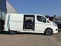 Ford Transit Custom 320 2.0 TDCI L2H1 Sport 185PK Automaat 2x Schuifdeur Trekhaak !!Nieuwe Distributieriem!! Camera Elek. voorstoel Blind-Spot Stoel/voorruitverwarming *Dealer Onderhouden*