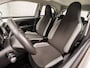Toyota Aygo 1.0 VVT-i x-play (APPLE CARPLAY, BLUETOOTH, CAMERA, MULTIFUNCTIONEEL STUURWIEL, SPORTSTOELEN, CRUISE, ELEK RAMEN, NIEUWSTAAT)