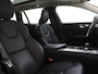 Volvo V60 B4 Ultimate Dark | Panoramadak | Head-Up | Dodehoekdetectie |